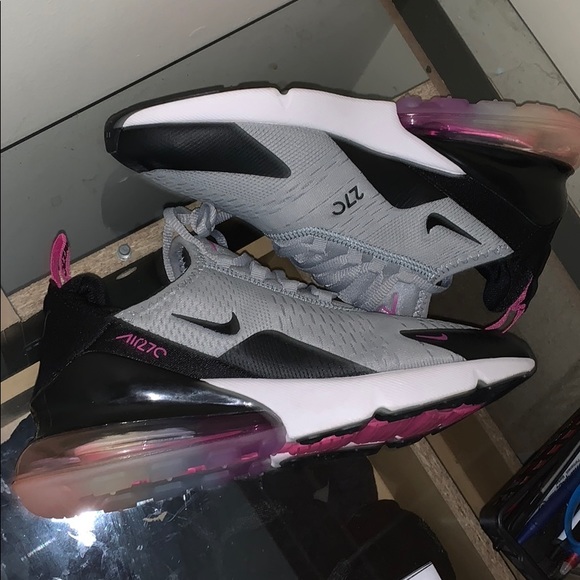 NIKE AIR MAX 270 - Picture 2 of 6